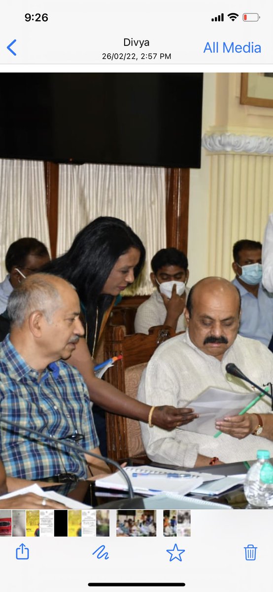 Ratnaprabha_IAS's tweet photo. Latha Girish treasurer Ubuntu Consortium handed over a memorandum for the growth of Women Entrepreneurs in Karnataka to Hon’ble CM Shri Basavaraj Bommai during the pre budget meeting.@narendramodi @CMofKarnataka @ ubuntu consortium @minmsme https://t.co/ALmc5QCs1q