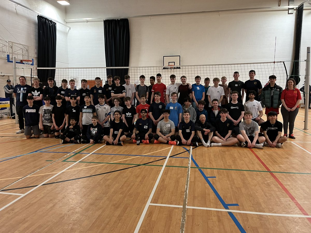 Almost 50 juniors attended today’s East Mids training session. We were so impressed with the talent on display and attitudes of all players. Both coaches face tough decisions picking the squads this year. Look out for squad announcements soon! #23eastmids
