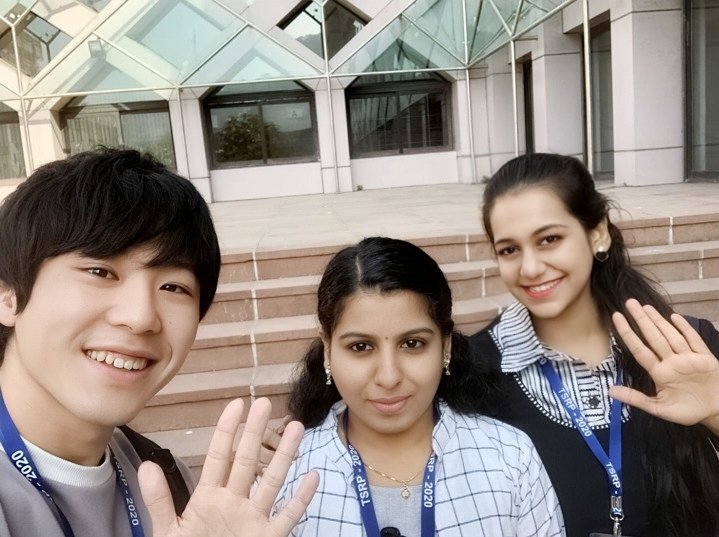 radiantravisha's tweet photo. I still can't believe that it's been two years since we last presented our research work in an on-campus global conference🥲🧑🔬🌟❤️
#STEM #conferences #stemcomm #STEMeducation #Throwback https://t.co/WkLfjxSwbs
