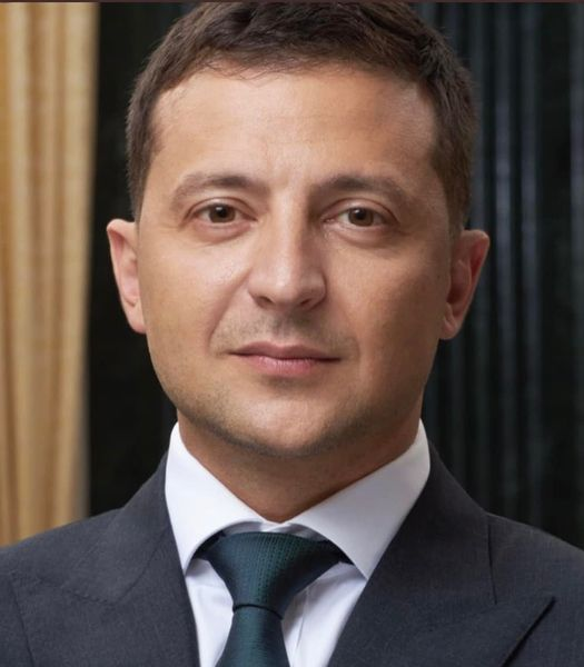 ** Homem disposto a sacrificar a sua própria vida e família, em nome da honra, ao representar todos os valores morais e seu país, na mais linda forma de todas as convicções! Glória Ucrânia❤️🇷🇼