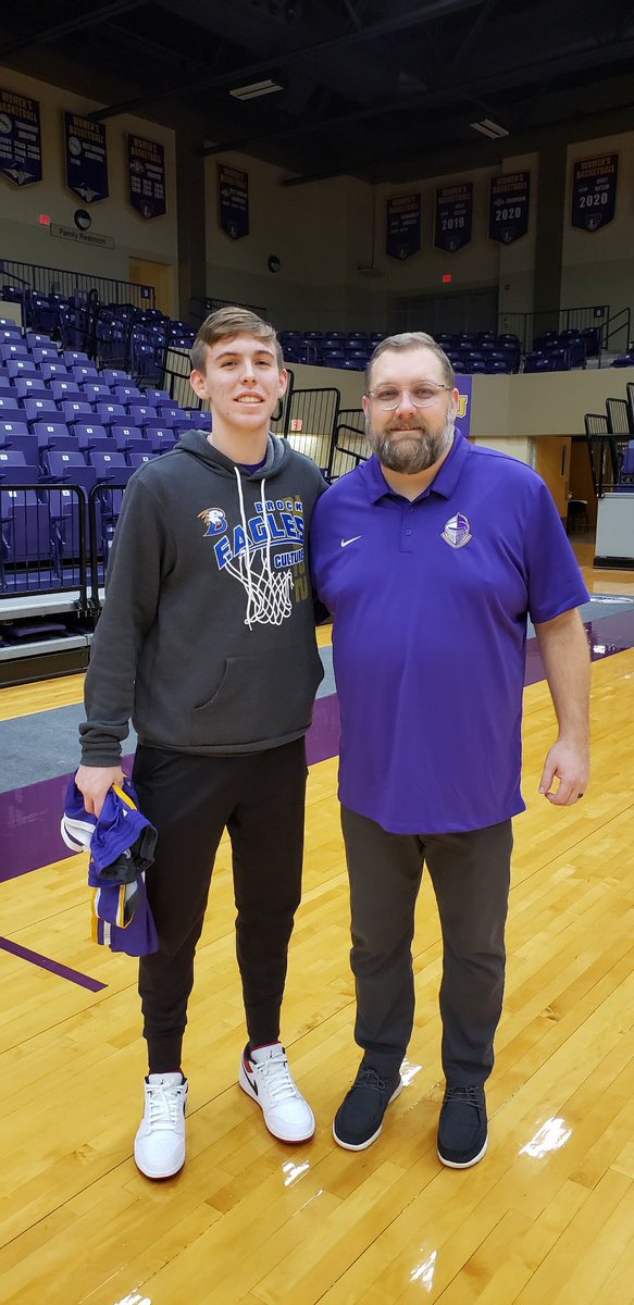 After watching UMHB win the conference championship last night, I’m thankful to receive my fourth offer to play college basketball🏀<a href="/HoopsBrock/">Brock Eagles Basketball</a> <a href="/TarrantElite/">TE Hoops</a> <a href="/CoachTOrr/">Thomas Orr</a> <a href="/clifcarroll/">Clif Carroll</a> @CoachDreMiller <a href="/Coach_ANixon/">Alex Nixon</a>
