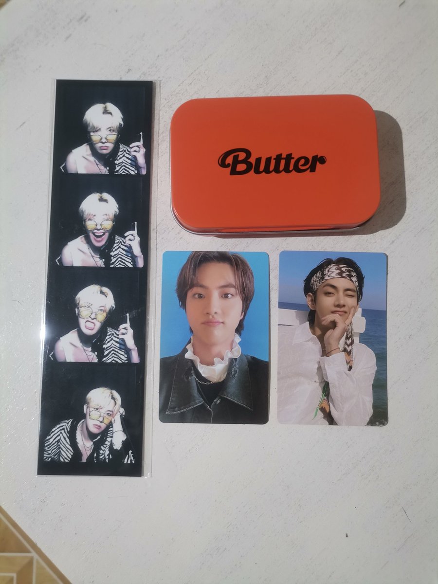 Tataslaying's tweet photo. 🗯 wts lfb
Taehyung and Jin butter pc
Jhope Film strip  
⤷ 1200+ lsf (set) 
⤷ mint condi

-mop : gcash payo
-mod : jnt
-onhand
-can send more pics thru dm
reply mine/ dm me 

- first time ko po mag tinda :) https://t.co/c2M3MyWwyL