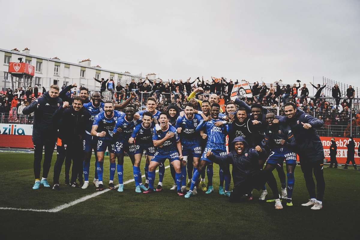 Ensemble 🔥
Merci pour votre soutien 🧡
👏🏻 <a href="/KopSudFCL1926/">Merlus Ultras 1995 - Kop Sud FC Lorient 1926</a>