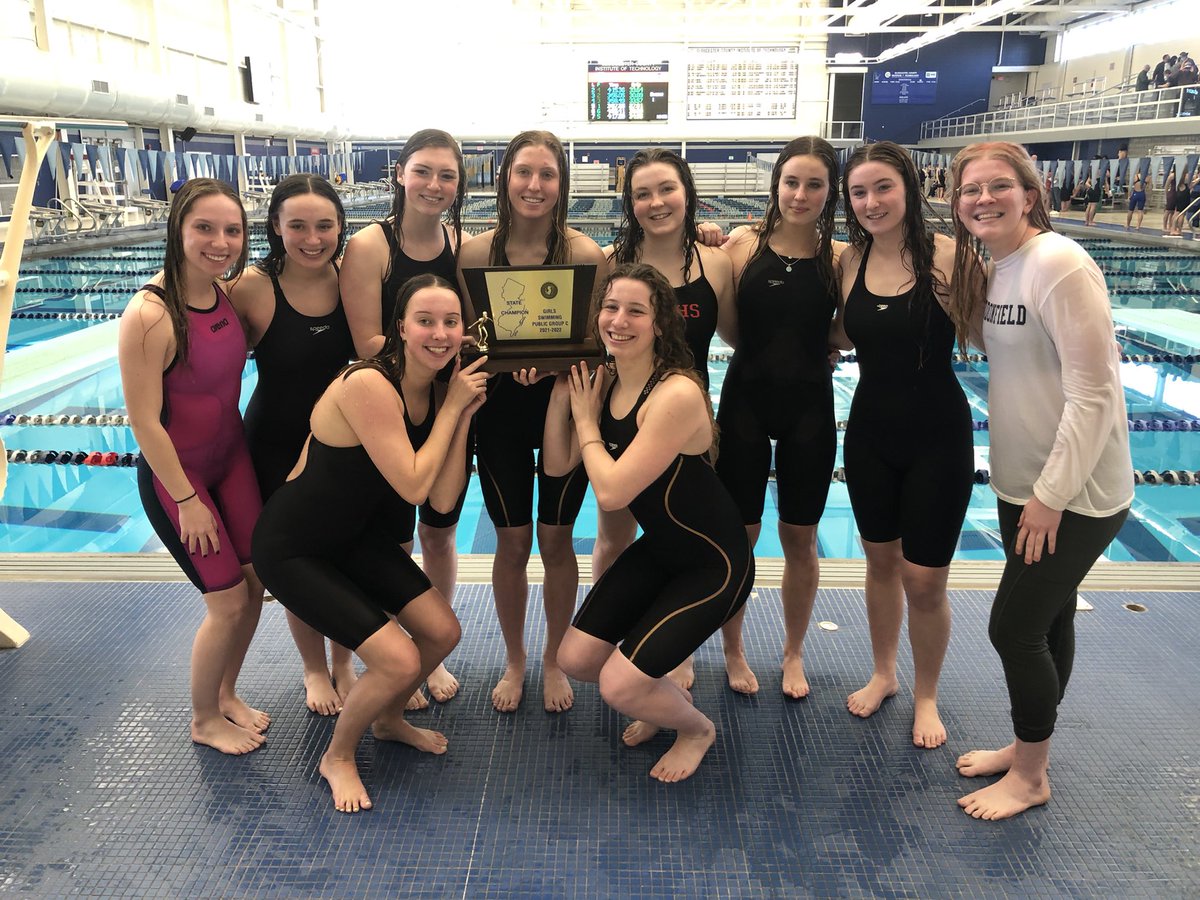 HMHS_swim's tweet photo. THREE-PEAT STATE CHAMPS, completing the first 13-0 perfect season in girls swimming school history!!! 🏆🏆🏆 https://t.co/PLsJVFC34f