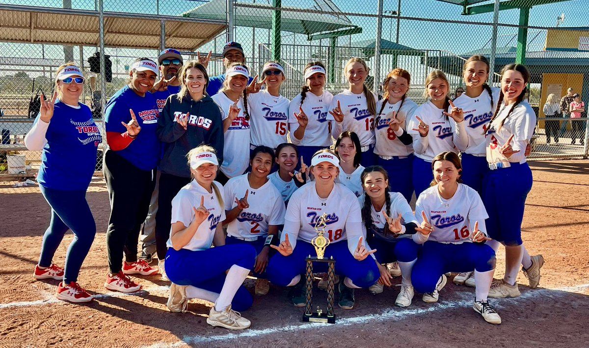 Varsity went 7-1 for the weekend, outscoring opponents 57-32. We beat 2 reigning state champs & snapped a 29 game winning streak in the process.💪🏻Great weekend of 🥎 and a sign of great things to come! #GoToros #ToroSoftball @MVTOROS_AD @MV_Toros @MVTBoosters @olivermikeaz