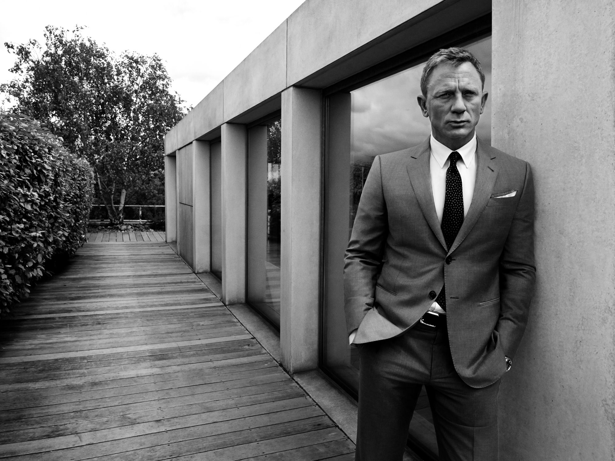 Happy 54th birthday to one of my style heroes, Daniel Craig.  Greg Williams 