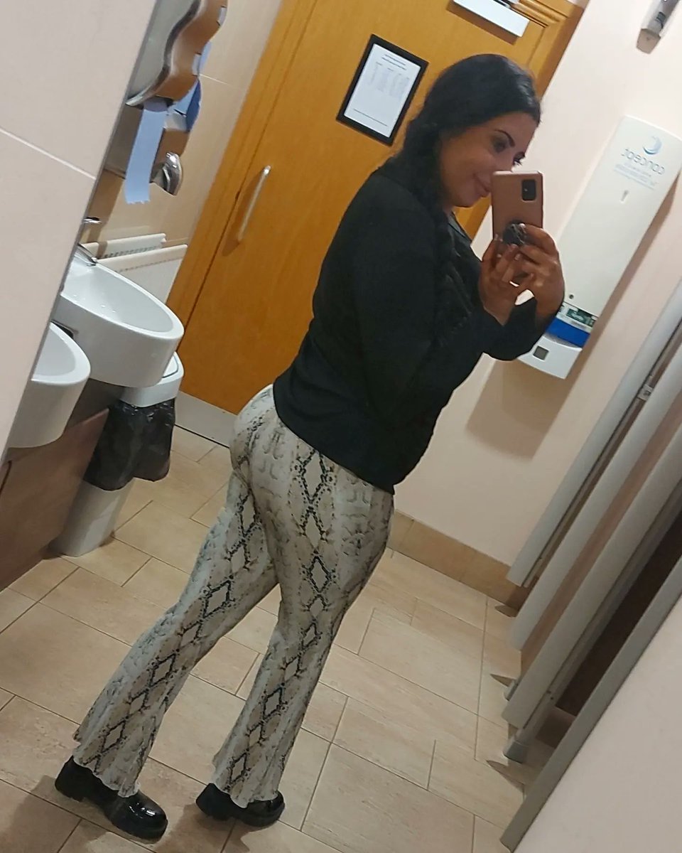 Hanacrowex (@hanacrowe) on Twitter photo 