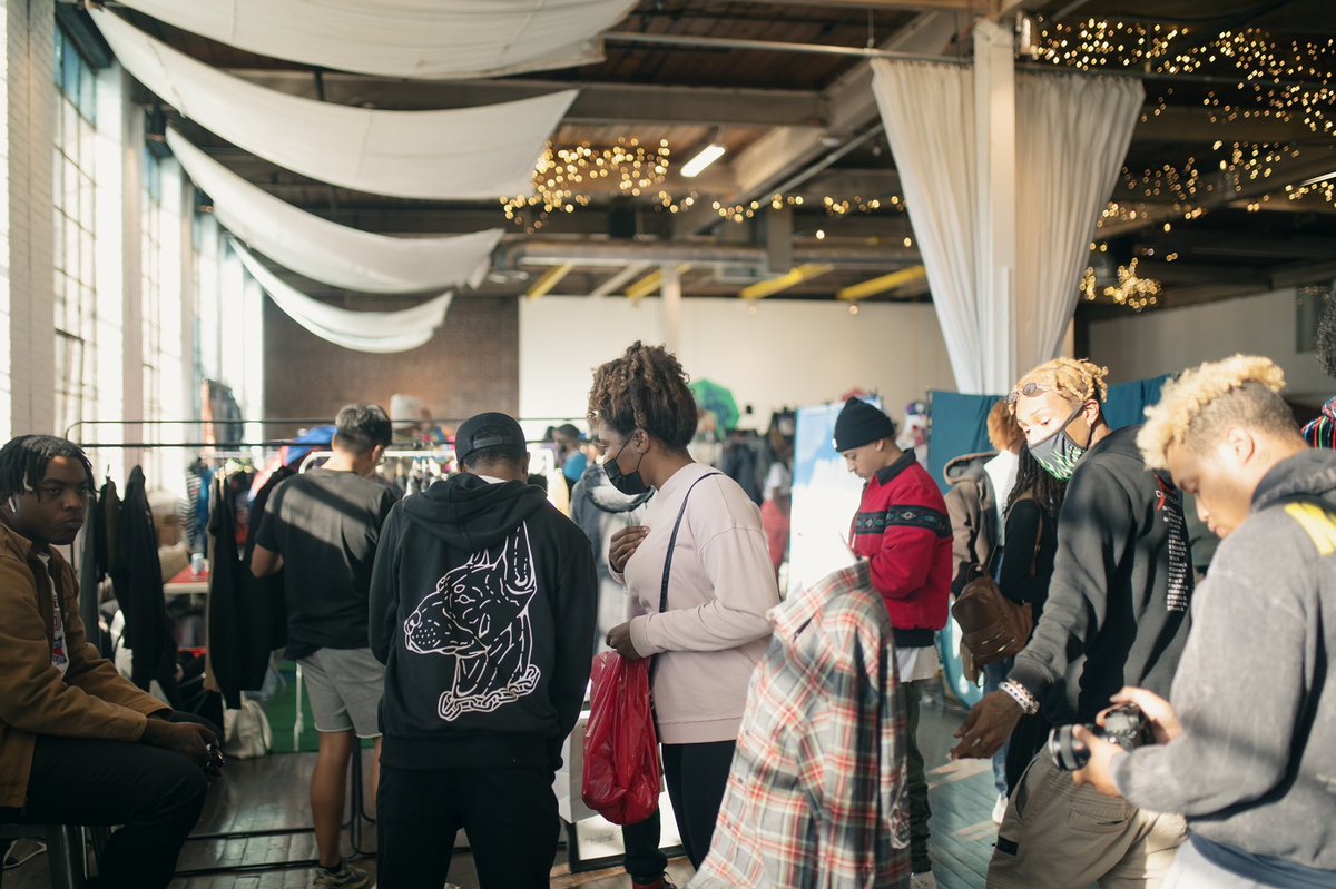 ATLSWM's tweet photo. Tickets for ASWM Spring '22 drop next Sunday 🗓 

Stay in the loop via https://t.co/dMUy2ZjAIz 

#ATLStreetWearMarket 🐅🌎 https://t.co/PsRif3139p
