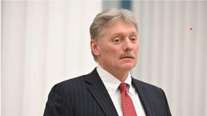 Mundo_aldesaste's tweet photo. Una delegación de #Rusia, llegó a #Bielorrusia para entablar negociaciones con la parte #Ucraniana. La comitiva está encabezada por Vladímir Medinski, asesor del presidente Vladímir Putin. https://t.co/HrqLM26R7b