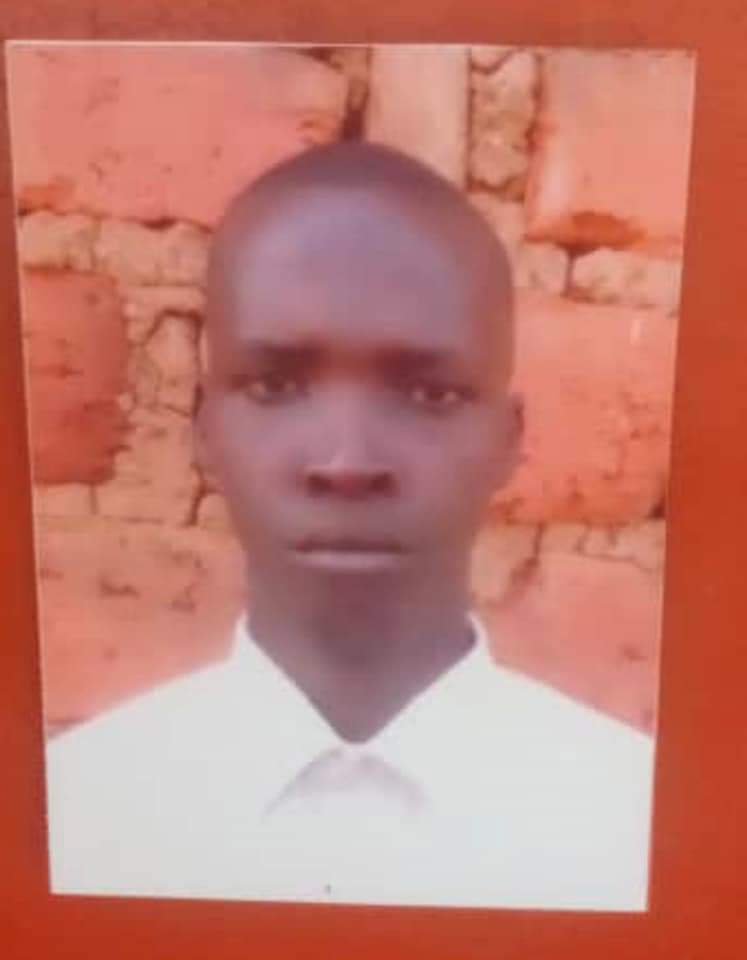 pnininahazwe's tweet photo. L'émission Ndondeza de ce soir sur @RadioUmurisho évoque la disparition forcée d'Alexis Nimubona,ses fils Eric Nduwamungu et Gabriel Nsabiyumva, ainsi que son employé Firmin Ntirandekura, arrêtés par le renseignement militaire le 12.10.2021 à #Midodo en commune #Rumonge. #Burundi https://t.co/7eYWVY0nP3
