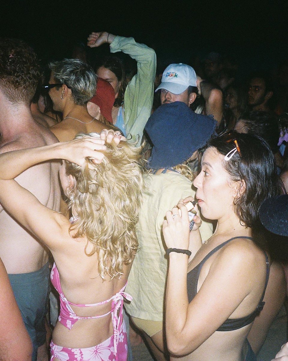 CaptureCharles tweet media