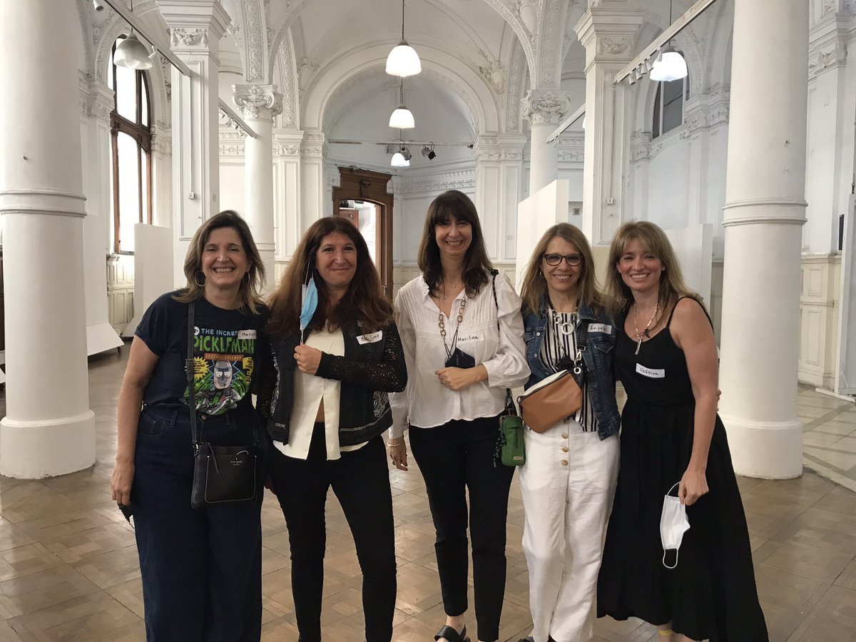 veroperosi's tweet photo. Las extraño 🤪🤣🤣🤣@marianamaggio @mirilatorre @marianbavoleo Ceci Palacios, Miri GA y @constanzanecu 🤪 https://t.co/lrI7QL6Lzt