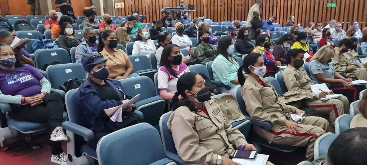 movinades's tweet photo. `Sabias qué` El día 17 de febrero de 2022 se realizó en Caracas el I ENCUENTRO NACIONAL DE MUJERES EN UNION CÍVICO- MILITAR-POLICIAL EN DEFENSA DE NUESTRO TERRITORIO ESEQUIBO.
#ElEsequiboEsNuestro 
#MujeresPatriotasPorElEsequibo

@nicolasmaduro 
@hermanescarra 
@plasenciafelixr https://t.co/uLgBtgUbrY