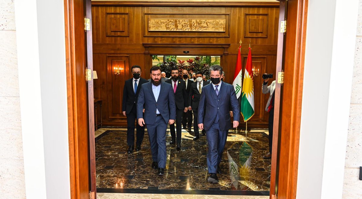 RyanAlChaldean's tweet photo. التقينا مع وفد قيادي من حركة بابليون، رئيس حكومة اقليم كردستان السيد مسرور البرزاني بحضور السيد ريبر احمد وزير داخلية الاقليم كردستان وذلك ضمن جولة سياسية في الإقليم . https://t.co/CcPHqnncMM