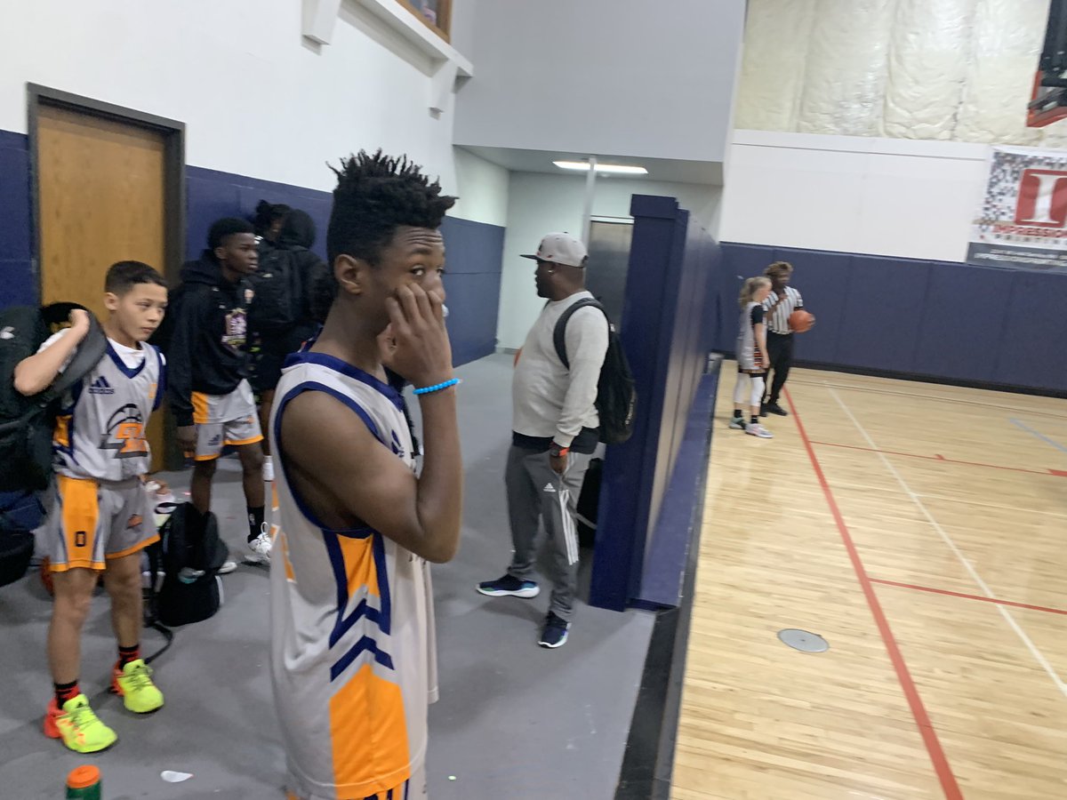 GymHoops's tweet photo. Good work for our B12U went 1 & 1 Saturday, ready for ship Sunday @tayelee5 @2027_Coach @RltcPrep @tylerpinderr @thatboytyre10 #tgeprocess https://t.co/oUvgw1u7Rt