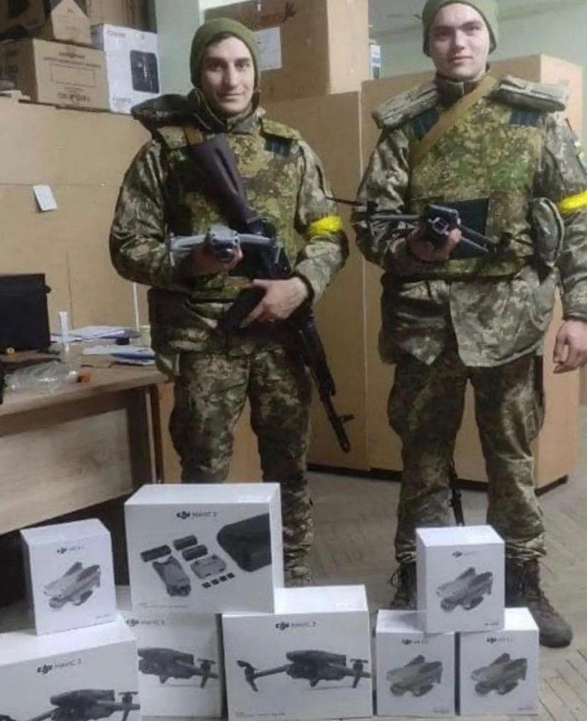 AnonymousOpsco's tweet photo. @DJIGlobal should start donating drones to ukraine army #NoWar #UkraineWar #Anonymous 🔴 https://t.co/5jS6vzUiZ7