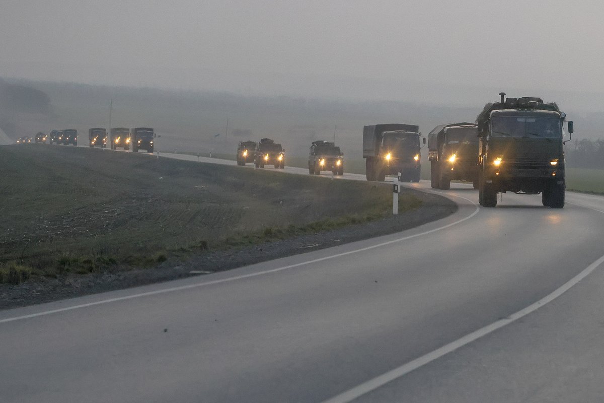 CNN's tweet photo. Russian President Vladimir Putin has used two-thirds of the Russian total combat power “he applied to this invasion,” a senior US defense official told reporters Sunday https://t.co/Y0TNnGwhEV https://t.co/rUzphPj153