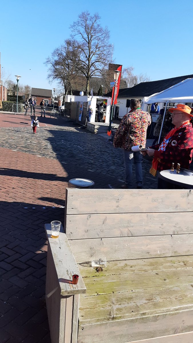fustenrollen's tweet photo. De eerste wedstrijd gaat beginnen https://t.co/Ci9y27kz9l