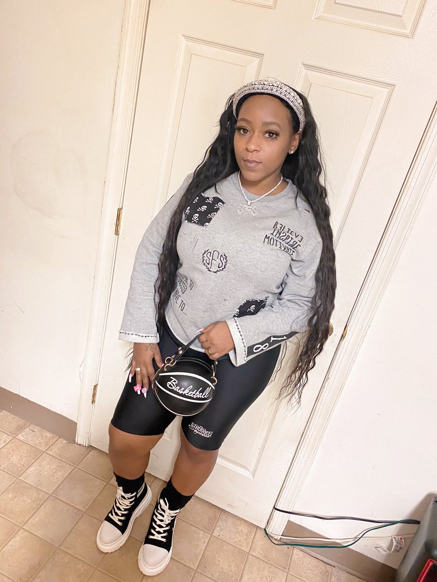 Nae_Buckz's tweet photo. - it’s crazy cause i really made these jawns January of 2021 but nobody will ever know cause i never cared about posting shit 🤷🏾 just cause you don’t see me post it don’t mean buckz ain’t BEEN doing it ‼️💯 #StruggleForSuccess #SFS #BuckzTheCEO https://t.co/wSrpdMK73L