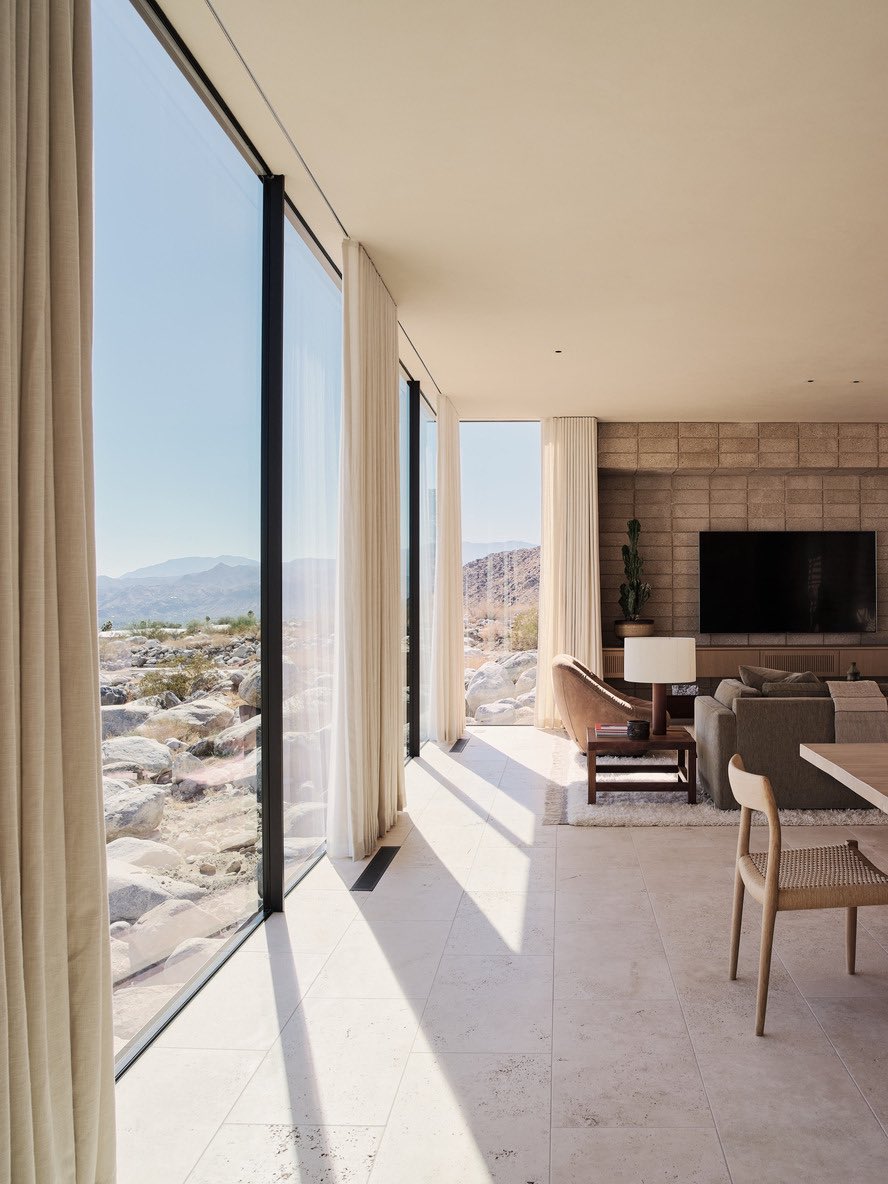 NATALIALABEL's tweet photo. The most perfect villa in Palm Springs. https://t.co/tWHFFv4VUt