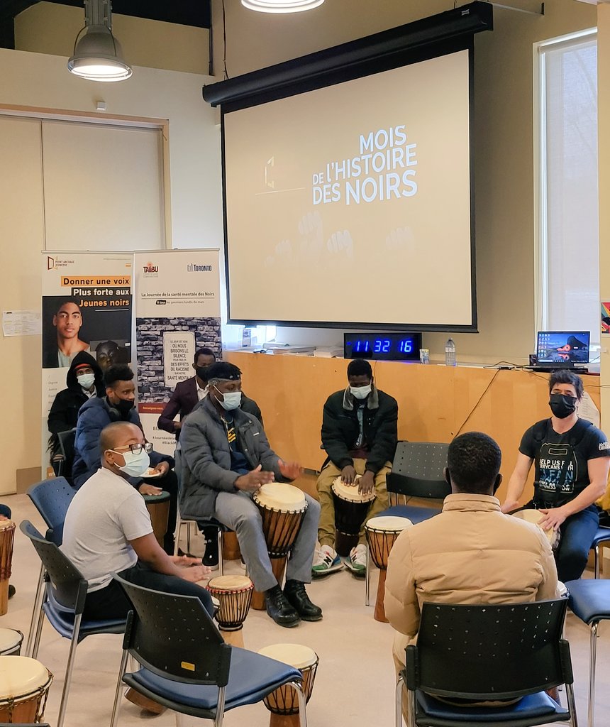 A l'occasion du mois de l'histoire des Noirs, les jeunes  #ScarbTO se penchent sur la signification et l'importance  de cette célébration . Partir à la découverte de son identité, sa culture  et sur ce que c'est d'être noir au Canada #MHN2022  <a href="/TAIBU_CHC/">TAIBU Community Health Centre</a> <a href="/AncragePoint/">Point Ancrage Jeunesse</a>