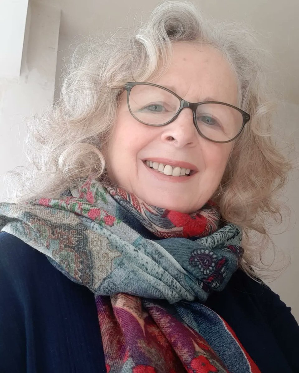 UrbanCountryCh1's tweet photo. Loving the pictures thank you @margarethawkins806 
In your lovely new scarf ! 

We are glad you love it 

#ruby #scarf #wool #cashmere #oriental #Accessories https://t.co/6Ctp10S2gg