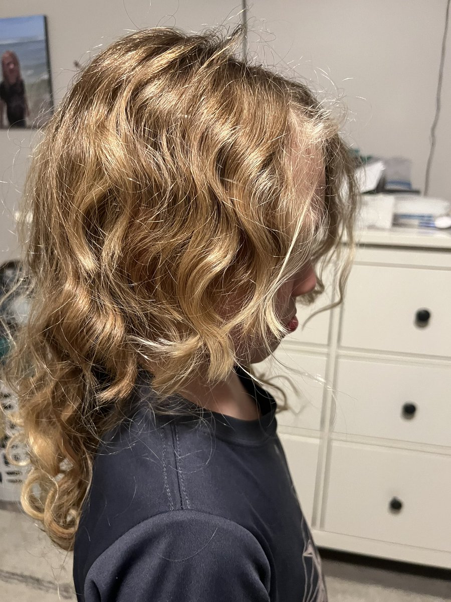 jmccroskeycb's tweet photo. As a kindergarten teacher- for years I have said, “students come in to Kindergarten not knowing how to cut with scissors because parents are scared they will cut their hair.” I now know this to be true in my own child 😫😫😫 https://t.co/Wi1bnMwjri