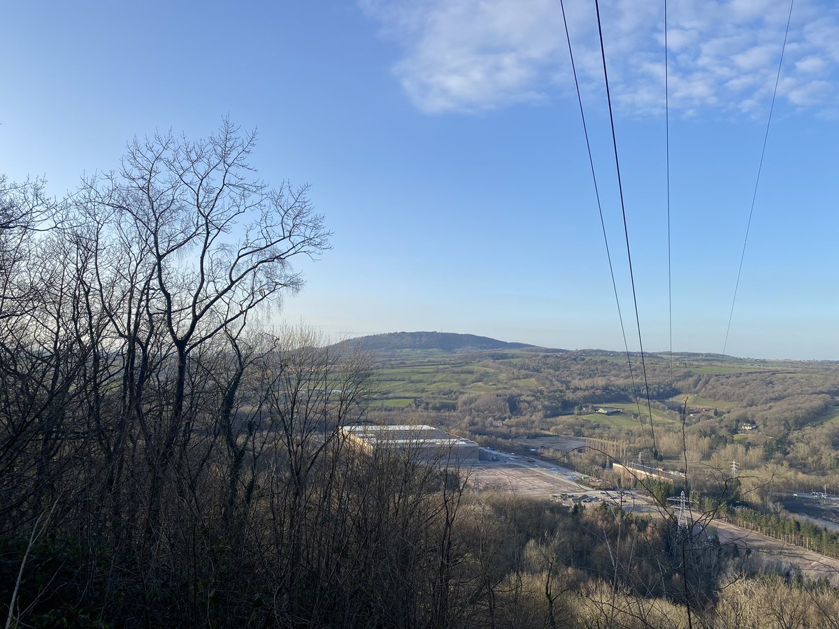 MissCooke6's tweet photo. Sunday afternoon walk before a chilled evening and early night ready for a brand new half term 🍃 Bring on Spring 2 ☀️ https://t.co/pMpOBnf4Vw