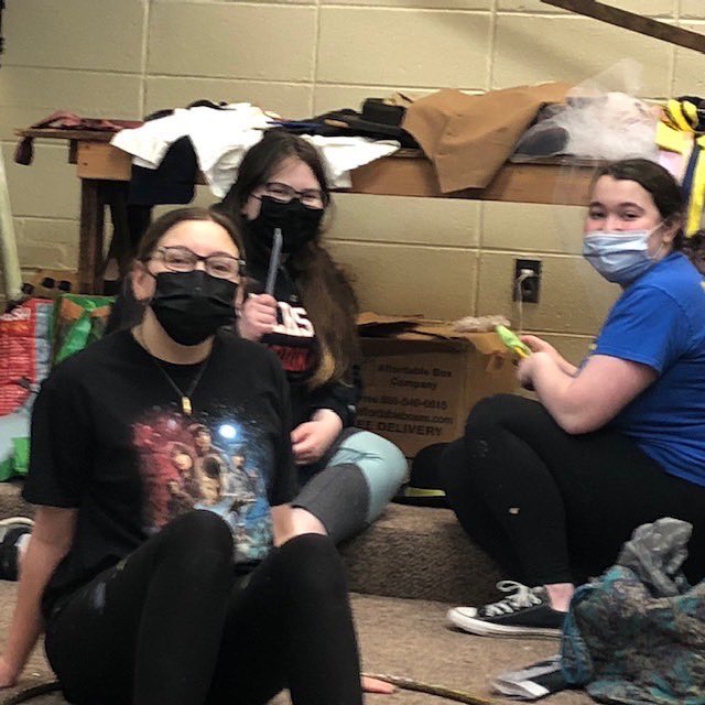 JTHSFalcons's tweet photo. The cast and crew of our spring musical were out in full force for set construction this weekend. Be sure to check out the musical, “Tuck Everlasting”,  from March 25-27 at JTHS! https://t.co/34pcW0l2P9