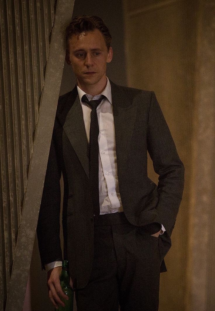 Safe4Hiddles's tweet photo. Add a situation:

"Me when...." https://t.co/xbWW3BxkVr