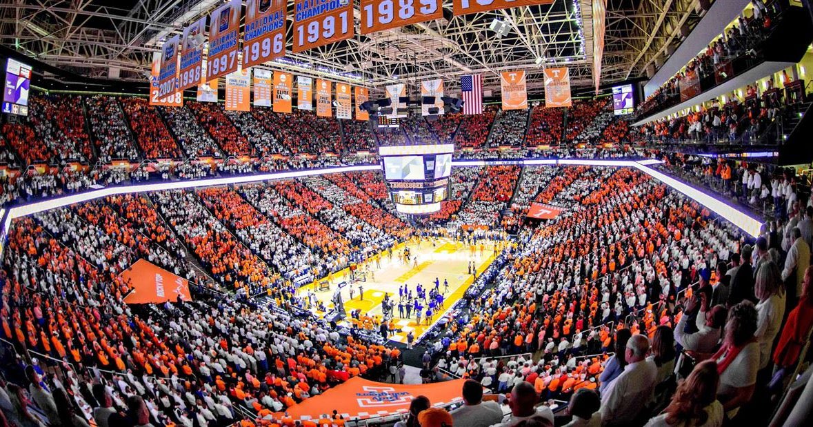 VolTwiitter's tweet photo. IT’S BACK!!! #CheckerTBA
🟧⬜️🟧⬜️🟧⬜️🟧⬜️🟧⬜️
⬜️🟧⬜️🟧⬜️🟧⬜️🟧⬜️🟧
https://t.co/AyjSB22U1z to find your color https://t.co/6wFNjLzKjn
