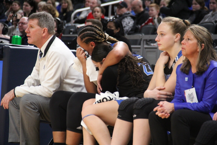 Sneak peak at some of the photos <a href="/ThomasCrow15/">Thomas Crow</a> captured last night. Lots to go through. Stay tuned for more to be posted! <a href="/GoGrizzlyCubs/">Franklin Athletics</a> <a href="/myfcs/">Franklin Schools</a> <a href="/CoachSab/">Josh Sabol</a>