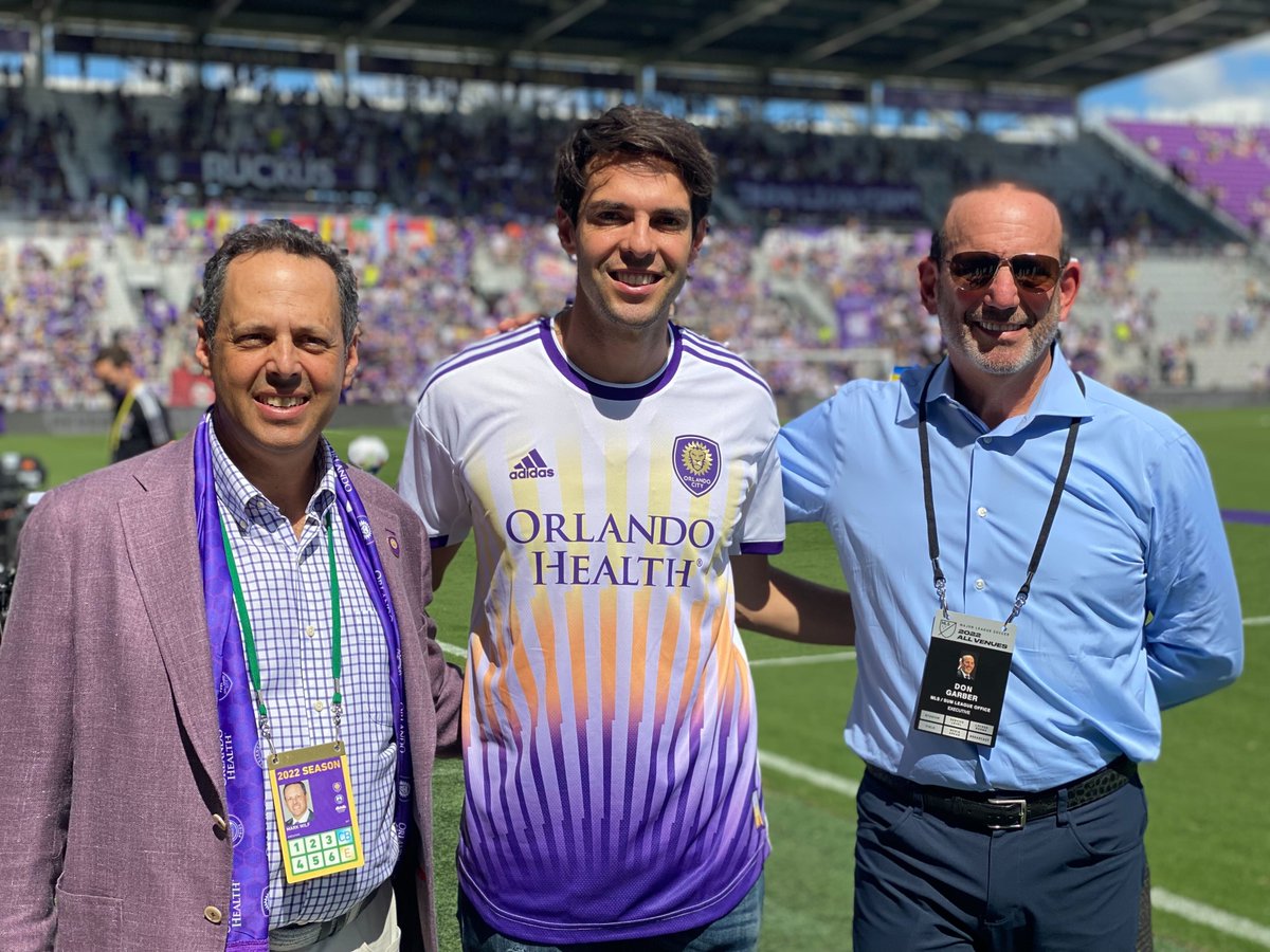 thesoccerdon's tweet photo. Had a great time at @OrlandoCitySC vs @cfmontreal earlier today, catching up with MLS Great @KAKA! https://t.co/t0vaWu70fK