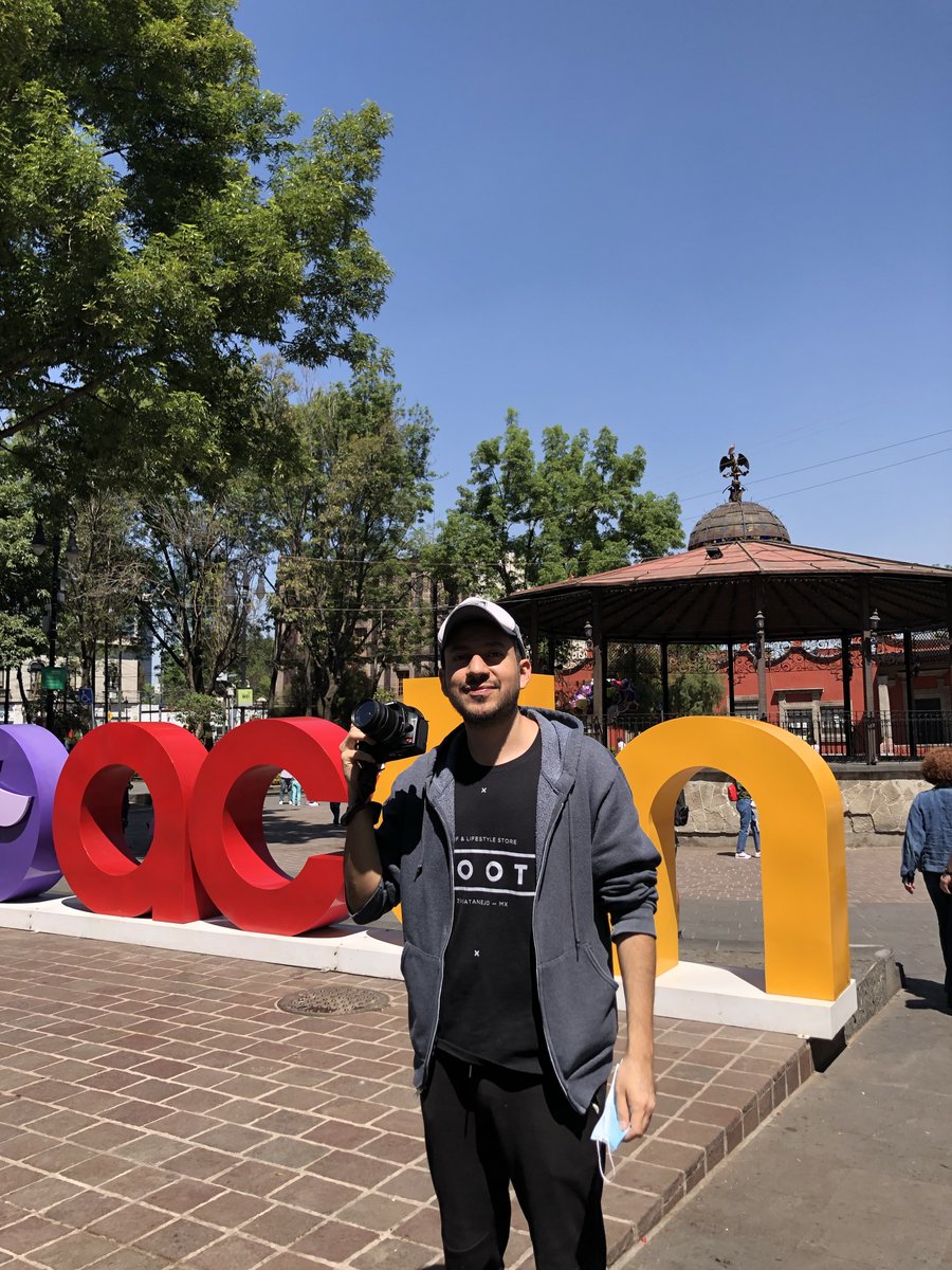 escribodeviajes's tweet photo. Tirando foto en Coyoacán
#escribodeviajes #cdmx #domingo https://t.co/XycAjwHn1W