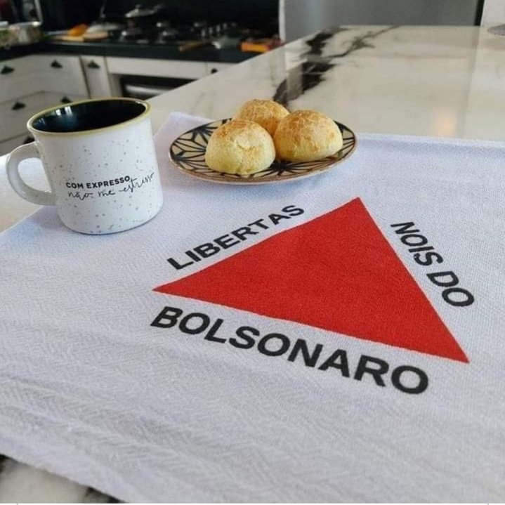 Fernand10174124's tweet photo. @LiaDeSousa1 E por  isso  que  sou  da Roça  larguei são paulo  Minas Gerais https://t.co/Ev6d4xnGEk
