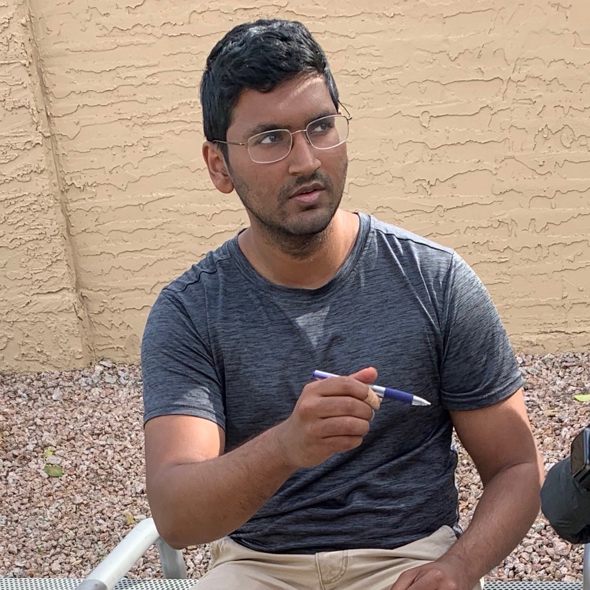 #ChandlerPD is hoping someone recognizes this male. CPD contacted him at 3:10 pm near Ray &amp; Desert Breeze Blvd &amp; he is non-verbal. He may have a cognitive disability. If you know this male, please contact us at 480-782-4130. Thank you