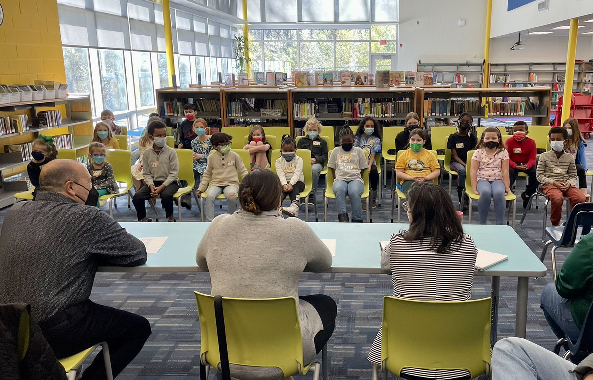 PTAHMES's tweet photo. Congratulations to Joel, our 2022 Spelling Bee Champion, and Samir our Runner-up! 🏆 We are so proud of all our @HollinMeadowsES students who participated in the Spelling Bee today! 🐝💙💛 @fccpta @FCPSR3 @MissResch @HMMRSJohnson https://t.co/PWQWekTtRu