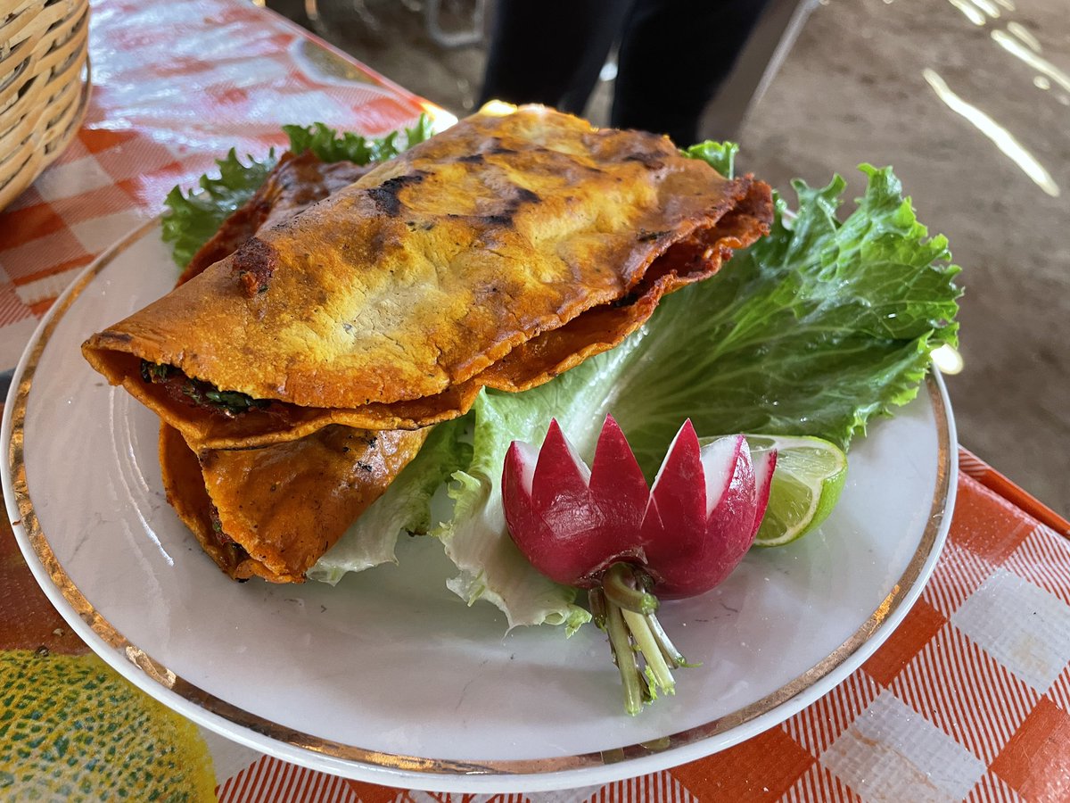 oaxacaes's tweet photo. Ustedes saben que en #Oaxaca la comida enamora https://t.co/stSoFmKpM4