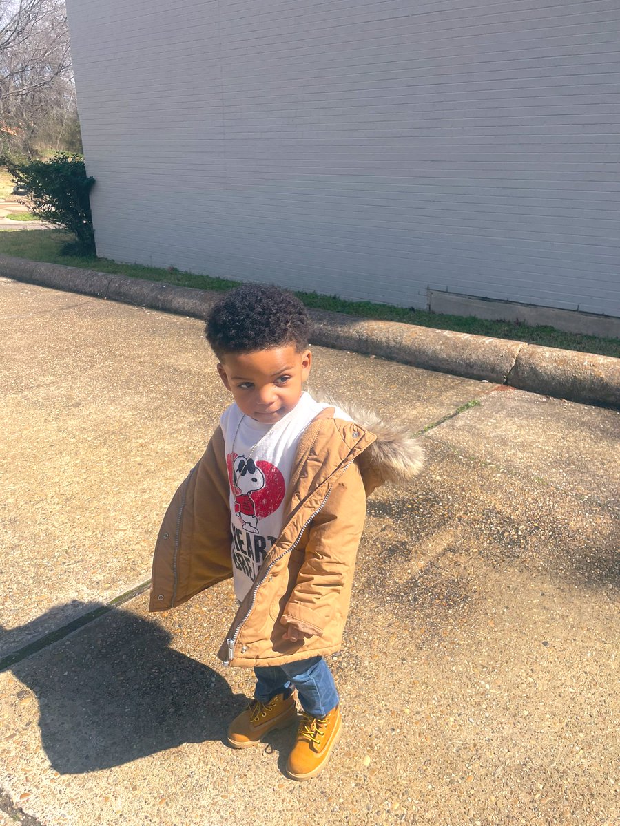 H U N C H O 🔱 tweet media