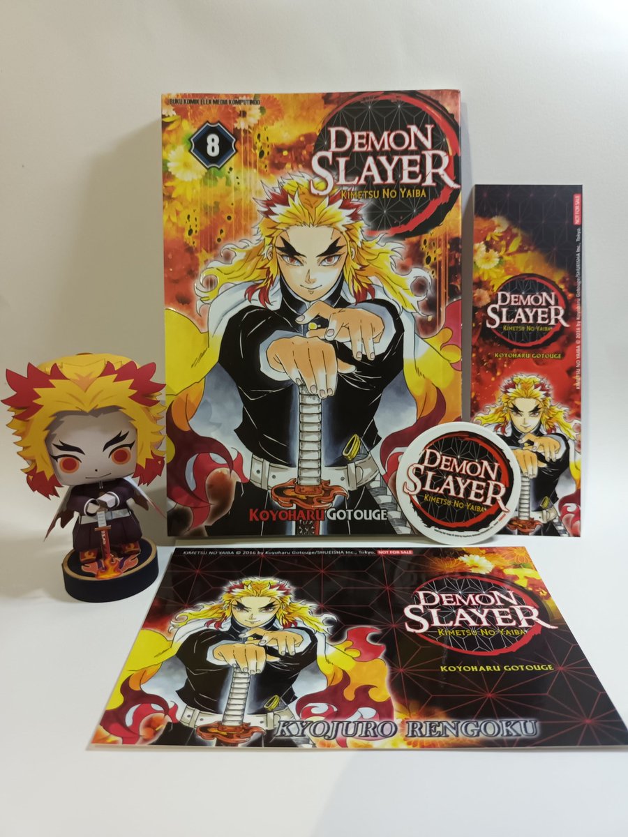 anglnystc's tweet photo. Baru tiba hehe~ maklum ongkirnya tidak ramah kalo ke Papua, mau tidak mau harus pake jastip kapal yg nunggu 3 minggu 😂

Terima kasih Elex @comic_lxlc

Btw papercraft imutnya designed by June @j_cube4906 https://t.co/CjKsCFO9bs