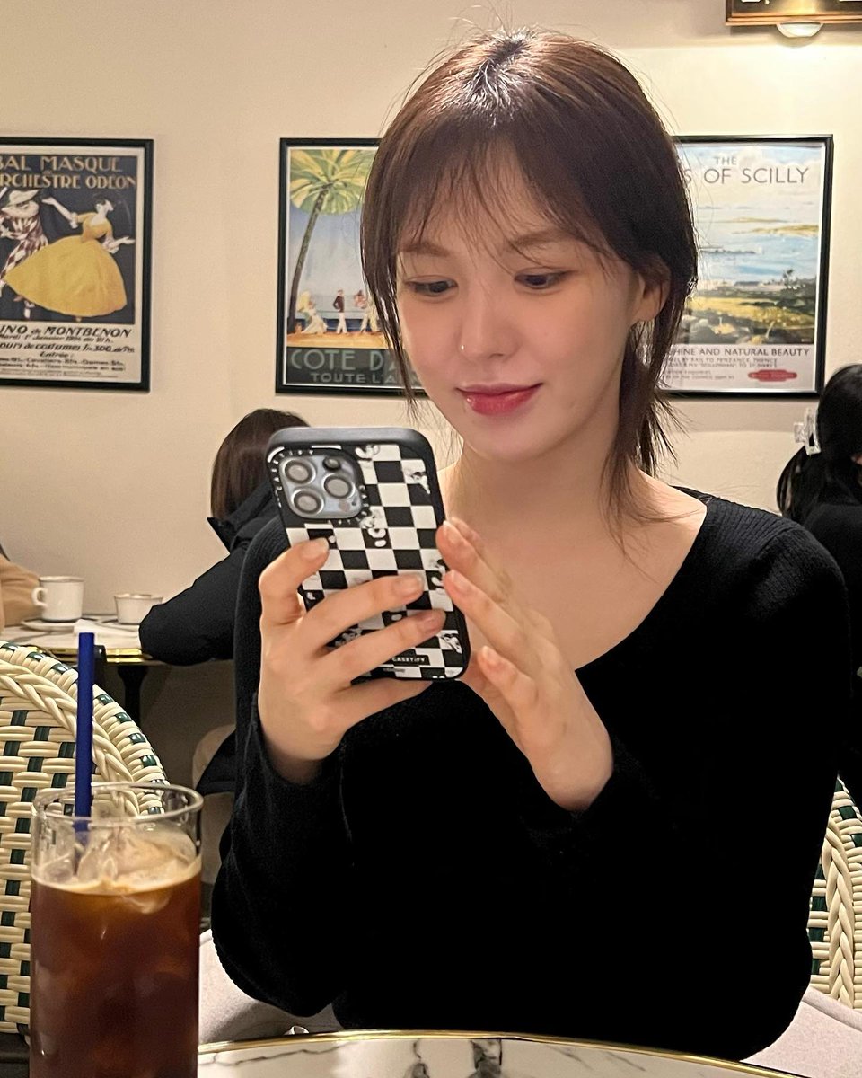 KSGUpdates's tweet photo. [ARTICLE] 220228 

"Red Velvet Seulgi's romantic date is? 'Wannie Wannie'"
https://t.co/E4ki8D8fEz
"Red Velvet Seulgi's weekend date is? Really?"
https://t.co/srd5lgHwAC

#슬기 #SEULGI @RVsmtown https://t.co/2q8irsvFmf
