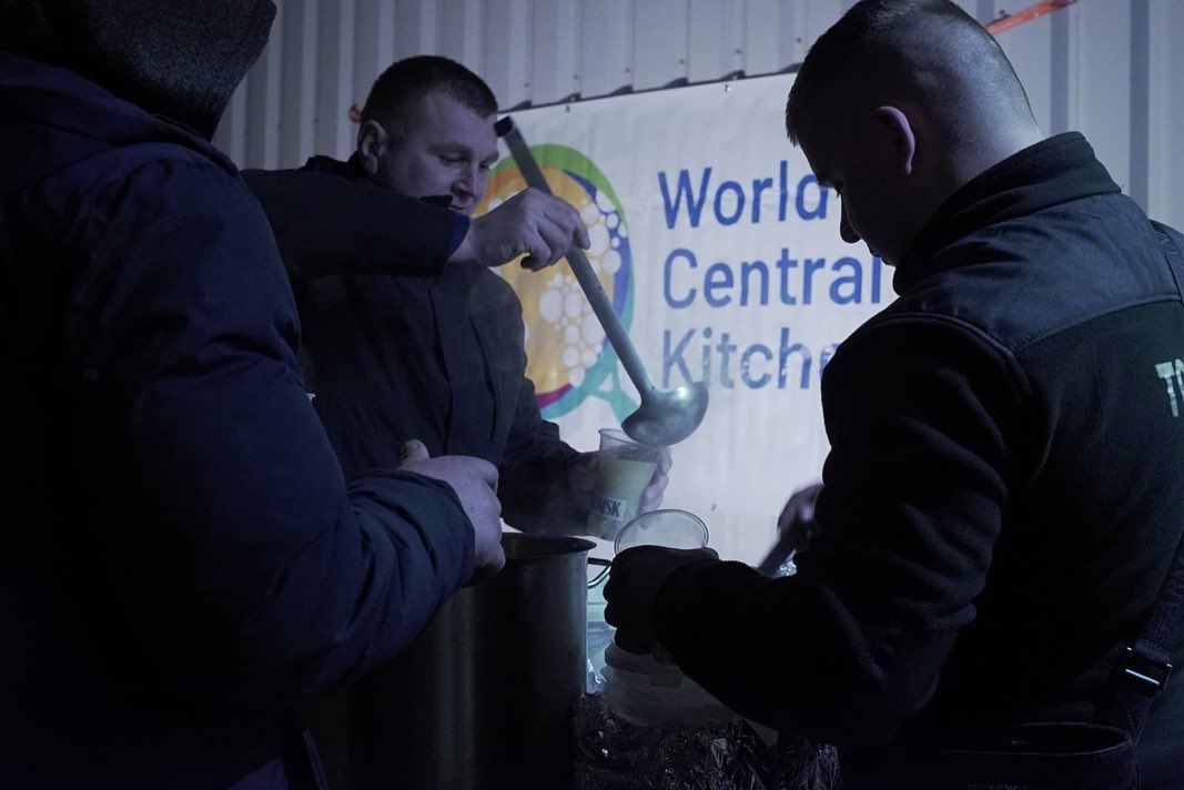 UMG and its employees are proud to support <a href="/WCKitchen/">World Central Kitchen</a> in its work to provide meals for refugee families in southern Poland and Romania who fled Ukraine. 🇺🇦

Learn more how you can help #ChefsForUkraine: wck.org