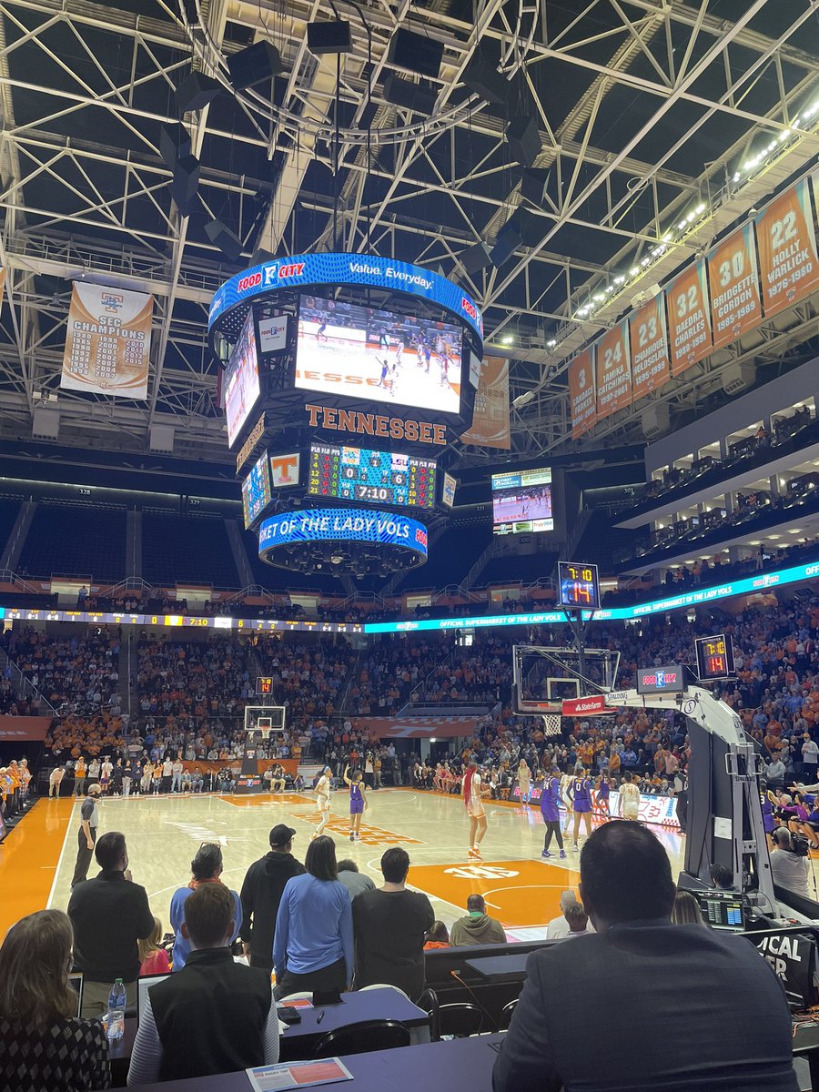wutksports's tweet photo. The game is on for @LadyVol_Hoops as they take on @LSUwbkb here in @TBArena!
๐ธ: @chloe_levering
#LadyVols #NCAAWomensBasketball #RockSolidSports #WUTKFM https://t.co/HfDzbxrpIo