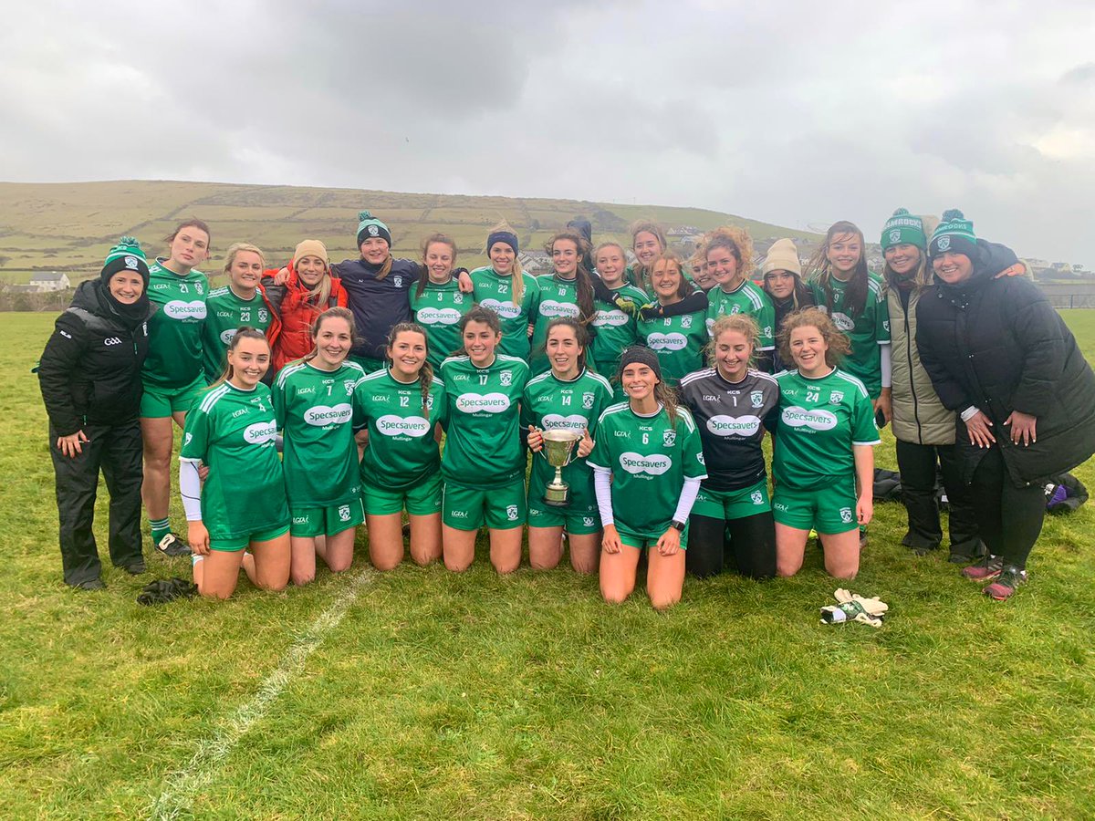 kazzyheg's tweet photo. An epic weekend in Dingle at the @PIOs85 tournament, great fun and craic with @mullingarshams crew, nice to win a cup along the way too☘️🙌🏽 #QuietWeekend #OhMeOhMy https://t.co/hyfI7LpCZu