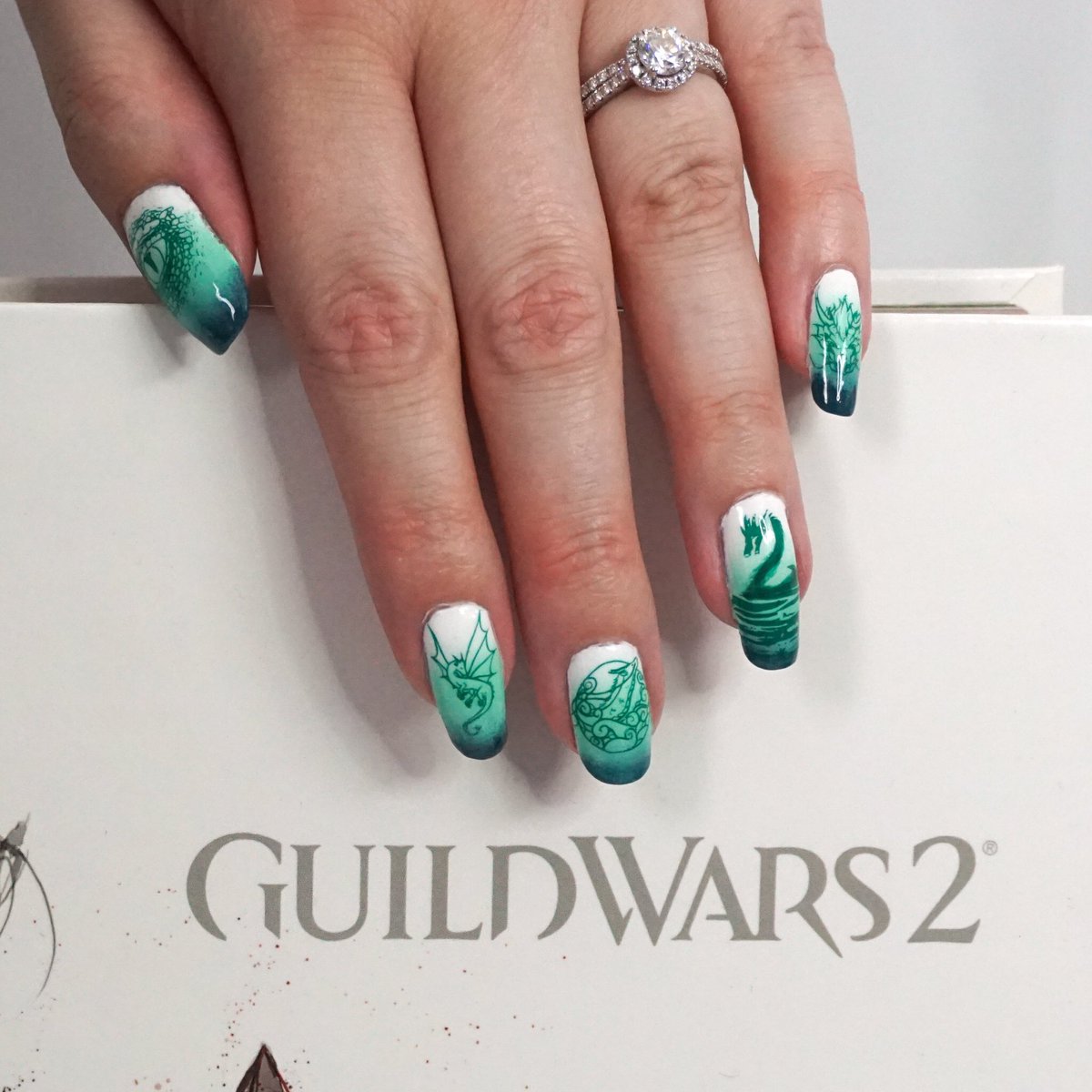 LadyLalaNails's tweet photo. On the eve of #GW2EOD release, I wanted to show my love for this world that’s been in my life for 14 years (can’t believe it’s been that long!). I’ve met amazing people and had incredible experiences through these games, and I’m so excited to return to Cantha! #GuildWars2 https://t.co/lsyWh0L5uU