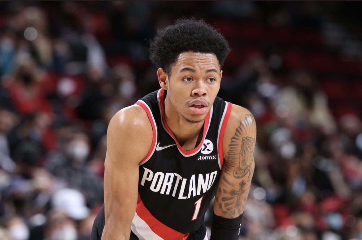 503Blazerfans's tweet photo. ESPN just showed a graphic about the MIP award and they currently have @AnferneeSimons in the lead👀👀 https://t.co/PH6yxg1rXy