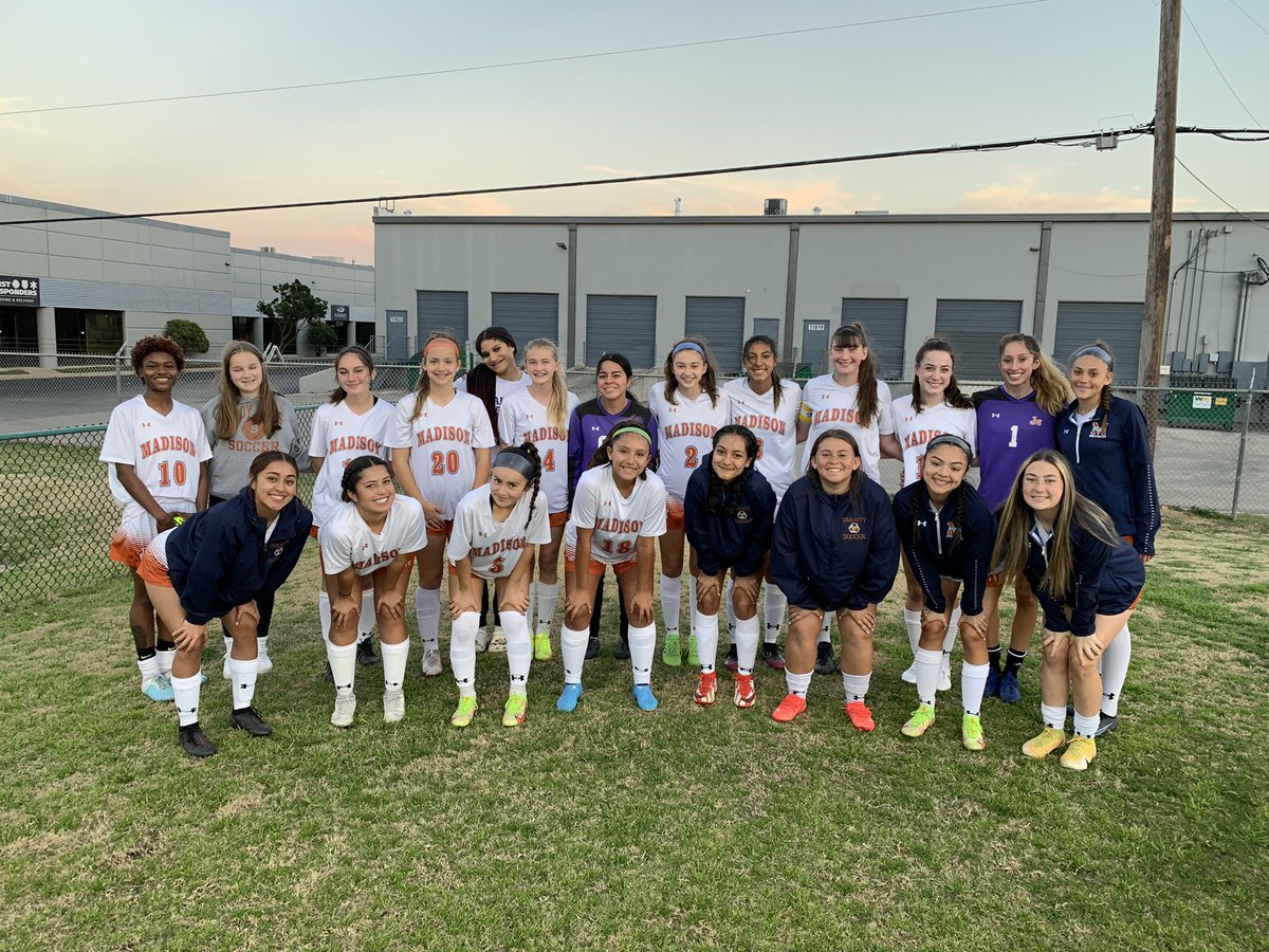 SAmavs_GSoccer's tweet photo. Come show some love as we honor our seniors this Tuesday, 3/1/22, at 7 pm at BAC-W.  Hope to see you all there!! https://t.co/00B1ukcvtd