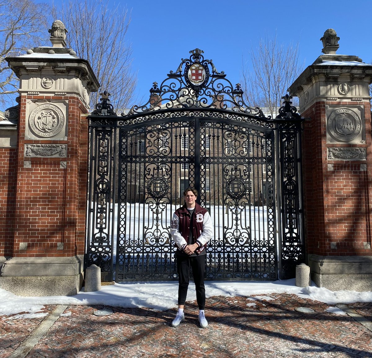 After a great conversation with @Browncoachweave <a href="/BrownHCPerry/">James Perry '00</a> I am honored to announce I have received my first division  1 offer from the prestigious Brown University. I Can’t thank my family, coaches and teammates enough <a href="/DBP_Football/">Bosco Football</a> <a href="/CoAcHKeLZZz3/">Markell Harrison</a> <a href="/libbieguy/">Libbie Guy</a> @SimmsCompleteQB