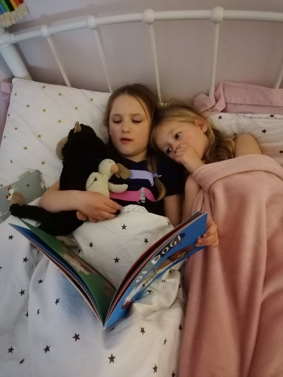 atthueissj's tweet photo. @CCPSLichfield sisterly love sharing a bed time story ❤️ https://t.co/l4FBchYgfF