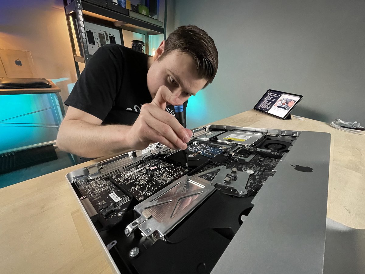 thecomputerclan's tweet photo. REMINDER: tomorrow is the last day to enter iFixit's Pro Tech Toolkit giveaway!
Post a photo of your repairs with #fixitfeb to automatically enter. #sponsored https://t.co/FpxMspgmgA